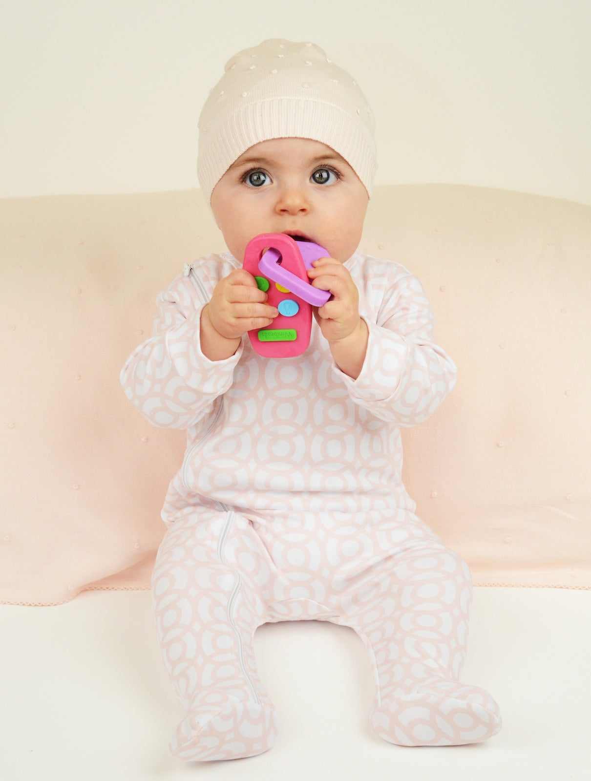 Beanie Pink Knitted knot